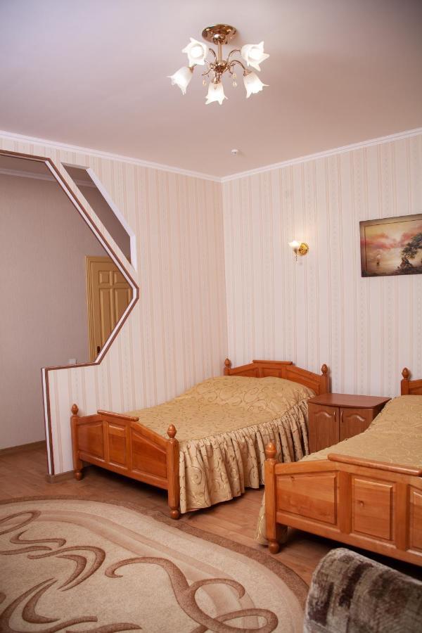 Piligrim 1 Hotel นิโกลาเยฟ ภายนอก รูปภาพ