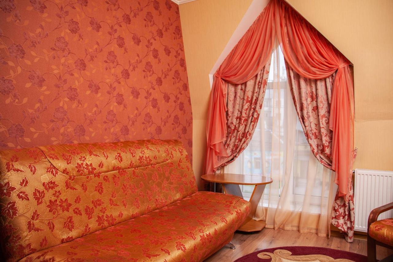 Piligrim 1 Hotel นิโกลาเยฟ ภายนอก รูปภาพ