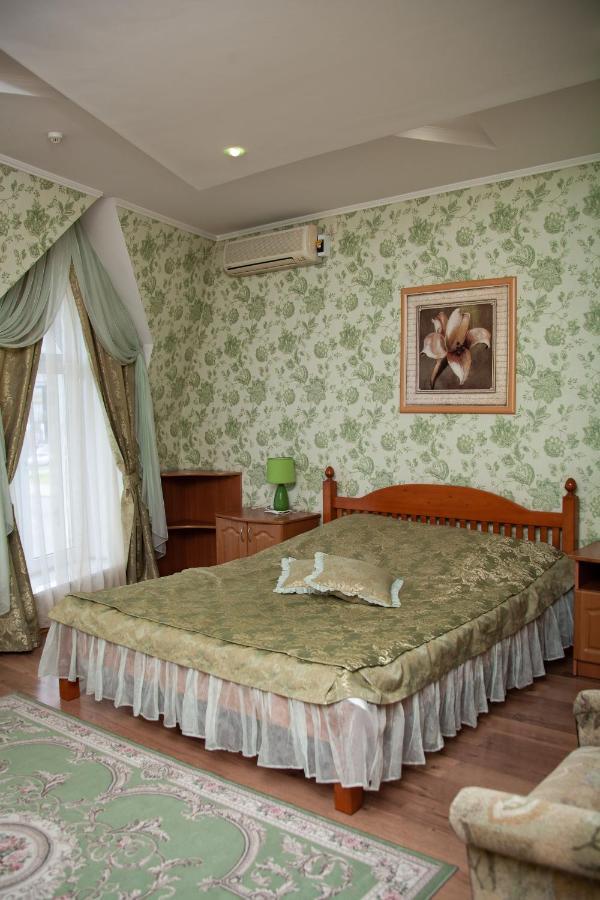 Piligrim 1 Hotel นิโกลาเยฟ ภายนอก รูปภาพ